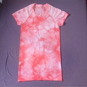 Lululemon Swiftly Tech Short Sleeve Shirt 2.0 Marble Dye Raspberry Cream- Size 2